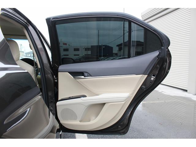 カムリ Ｇレザーパッケージ　１０インチディスプレイ　ＯＰベージュ革＆ブラウン内装　衝突軽減　運転支援システム　ブラインドスポット　レーダークルーズ　コーナーセンサー　ヒータ付きパワーシート　バックカメラ　オートマチックハイビーム（40枚目）