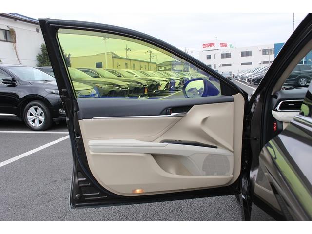 カムリ Ｇレザーパッケージ　１０インチディスプレイ　ＯＰベージュ革＆ブラウン内装　衝突軽減　運転支援システム　ブラインドスポット　レーダークルーズ　コーナーセンサー　ヒータ付きパワーシート　バックカメラ　オートマチックハイビーム（42枚目）