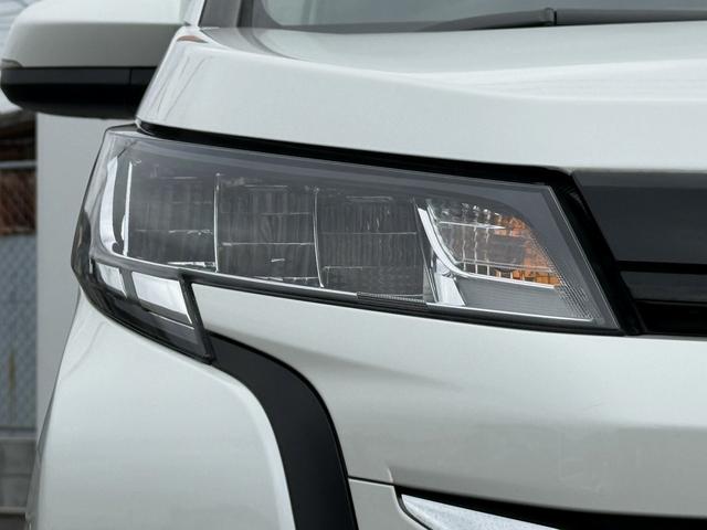 ノア Ｇ　純正８インチディスプレイ　両側電動スライドドア　フルセグ　バックカメラ　ビルドインＥＴＣ　衝突軽減ブレーキ　運転支援システム　アダプティブクルーズコントロール　ロードサイドアシスト　パーキングサポート（12枚目）