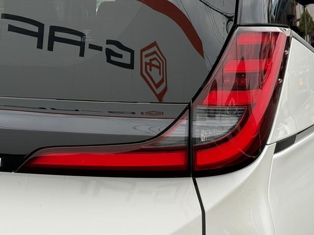 ノア Ｇ　純正８インチディスプレイ　両側電動スライドドア　フルセグ　バックカメラ　ビルドインＥＴＣ　衝突軽減ブレーキ　運転支援システム　アダプティブクルーズコントロール　ロードサイドアシスト　パーキングサポート（13枚目）