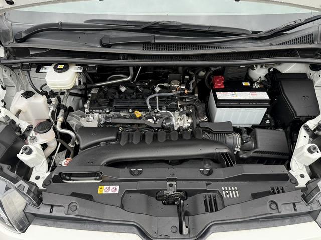 ノア Ｇ　純正８インチディスプレイ　両側電動スライドドア　フルセグ　バックカメラ　ビルドインＥＴＣ　衝突軽減ブレーキ　運転支援システム　アダプティブクルーズコントロール　ロードサイドアシスト　パーキングサポート（21枚目）