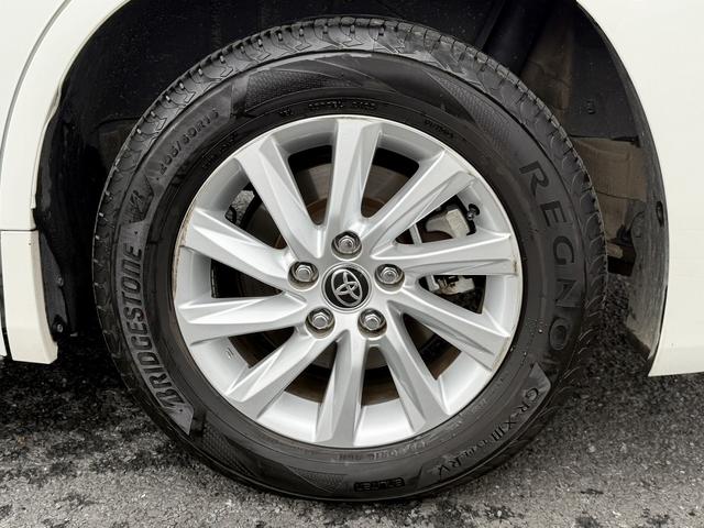 ノア Ｇ　純正８インチディスプレイ　両側電動スライドドア　フルセグ　バックカメラ　ビルドインＥＴＣ　衝突軽減ブレーキ　運転支援システム　アダプティブクルーズコントロール　ロードサイドアシスト　パーキングサポート（33枚目）