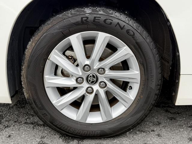 ノア Ｇ　純正８インチディスプレイ　両側電動スライドドア　フルセグ　バックカメラ　ビルドインＥＴＣ　衝突軽減ブレーキ　運転支援システム　アダプティブクルーズコントロール　ロードサイドアシスト　パーキングサポート（34枚目）