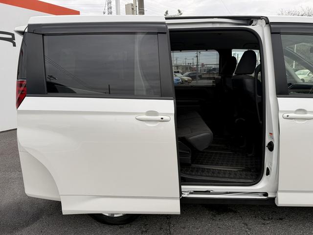 ノア Ｇ　純正８インチディスプレイ　両側電動スライドドア　フルセグ　バックカメラ　ビルドインＥＴＣ　衝突軽減ブレーキ　運転支援システム　アダプティブクルーズコントロール　ロードサイドアシスト　パーキングサポート（40枚目）