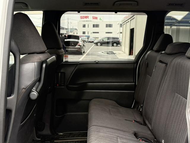 ノア Ｇ　純正８インチディスプレイ　両側電動スライドドア　フルセグ　バックカメラ　ビルドインＥＴＣ　衝突軽減ブレーキ　運転支援システム　アダプティブクルーズコントロール　ロードサイドアシスト　パーキングサポート（44枚目）