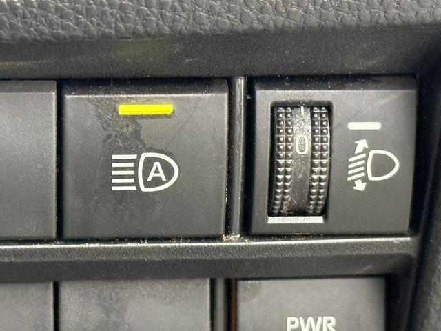 ノア Ｇ　純正８インチディスプレイ　両側電動スライドドア　フルセグ　バックカメラ　ビルドインＥＴＣ　衝突軽減ブレーキ　運転支援システム　アダプティブクルーズコントロール　ロードサイドアシスト　パーキングサポート（62枚目）