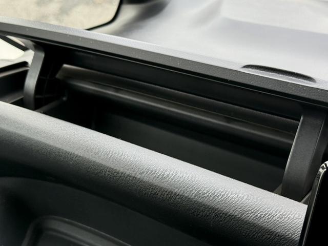 ノア Ｇ　純正８インチディスプレイ　両側電動スライドドア　フルセグ　バックカメラ　ビルドインＥＴＣ　衝突軽減ブレーキ　運転支援システム　アダプティブクルーズコントロール　ロードサイドアシスト　パーキングサポート（67枚目）