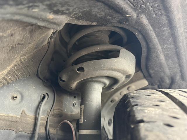 ノア Ｇ　純正８インチディスプレイ　両側電動スライドドア　フルセグ　バックカメラ　ビルドインＥＴＣ　衝突軽減ブレーキ　運転支援システム　アダプティブクルーズコントロール　ロードサイドアシスト　パーキングサポート（75枚目）