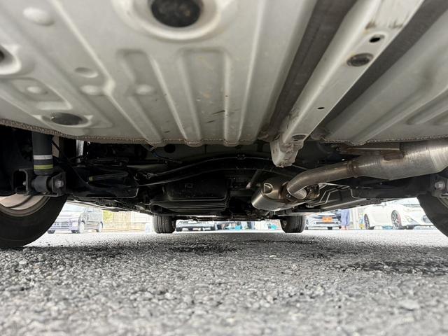 ノア Ｇ　純正８インチディスプレイ　両側電動スライドドア　フルセグ　バックカメラ　ビルドインＥＴＣ　衝突軽減ブレーキ　運転支援システム　アダプティブクルーズコントロール　ロードサイドアシスト　パーキングサポート（77枚目）