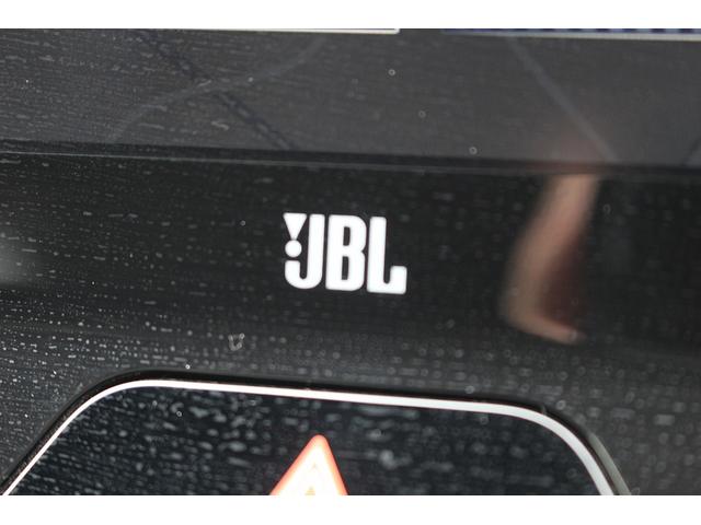 ハリアーハイブリッド Ｚ　禁煙車　パノラミックビューモニター　ＪＢＬサウンド　純正１２．３インチナビ　デジタルインナーミラー　フルセグ　ブラインドスポットモニター　置き充電　フルセグ　アダプティブクルーズコントロール（5枚目）