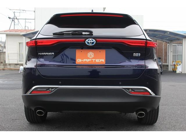 ハリアーハイブリッド Ｚ　禁煙車　パノラミックビューモニター　ＪＢＬサウンド　純正１２．３インチナビ　デジタルインナーミラー　フルセグ　ブラインドスポットモニター　置き充電　フルセグ　アダプティブクルーズコントロール（10枚目）
