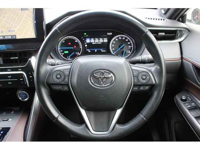 ハリアーハイブリッド Ｚ　禁煙車　パノラミックビューモニター　ＪＢＬサウンド　純正１２．３インチナビ　デジタルインナーミラー　フルセグ　ブラインドスポットモニター　置き充電　フルセグ　アダプティブクルーズコントロール（19枚目）