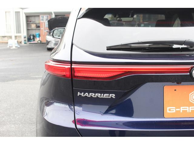 ハリアーハイブリッド Ｚ　禁煙車　パノラミックビューモニター　ＪＢＬサウンド　純正１２．３インチナビ　デジタルインナーミラー　フルセグ　ブラインドスポットモニター　置き充電　フルセグ　アダプティブクルーズコントロール（28枚目）