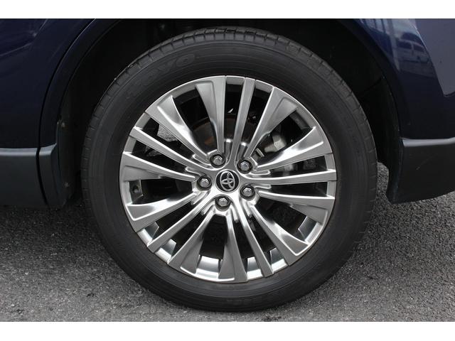 ハリアーハイブリッド Ｚ　禁煙車　パノラミックビューモニター　ＪＢＬサウンド　純正１２．３インチナビ　デジタルインナーミラー　フルセグ　ブラインドスポットモニター　置き充電　フルセグ　アダプティブクルーズコントロール（30枚目）