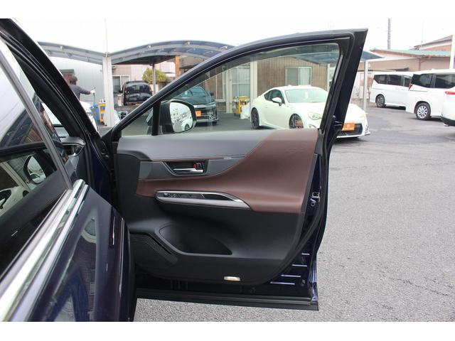 ハリアーハイブリッド Ｚ　禁煙車　パノラミックビューモニター　ＪＢＬサウンド　純正１２．３インチナビ　デジタルインナーミラー　フルセグ　ブラインドスポットモニター　置き充電　フルセグ　アダプティブクルーズコントロール（39枚目）