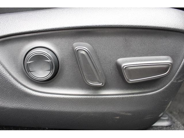 ハリアーハイブリッド Ｚ　禁煙車　パノラミックビューモニター　ＪＢＬサウンド　純正１２．３インチナビ　デジタルインナーミラー　フルセグ　ブラインドスポットモニター　置き充電　フルセグ　アダプティブクルーズコントロール（49枚目）