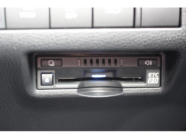 ハリアーハイブリッド Ｚ　禁煙車　パノラミックビューモニター　ＪＢＬサウンド　純正１２．３インチナビ　デジタルインナーミラー　フルセグ　ブラインドスポットモニター　置き充電　フルセグ　アダプティブクルーズコントロール（52枚目）