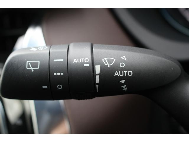 ハリアーハイブリッド Ｚ　禁煙車　パノラミックビューモニター　ＪＢＬサウンド　純正１２．３インチナビ　デジタルインナーミラー　フルセグ　ブラインドスポットモニター　置き充電　フルセグ　アダプティブクルーズコントロール（55枚目）