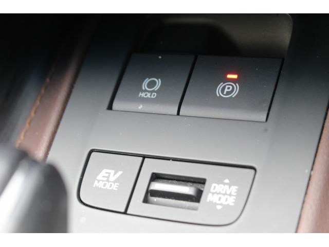 ハリアーハイブリッド Ｚ　禁煙車　パノラミックビューモニター　ＪＢＬサウンド　純正１２．３インチナビ　デジタルインナーミラー　フルセグ　ブラインドスポットモニター　置き充電　フルセグ　アダプティブクルーズコントロール（60枚目）