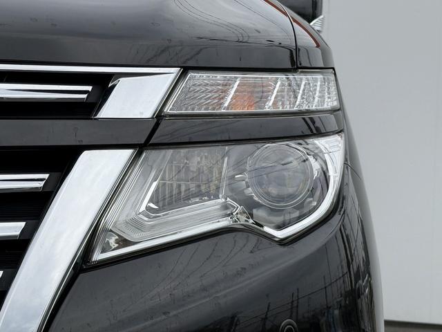 エルグランド ３５０ハイウェイスタープレミアム　禁煙車　１１型フリップダウンモニター　ツインサンルーフ　メモリー＆ヒーター付きレザーシート　両側スライド　衝突軽減ブレーキ　パワーテールゲート　ＡＣ１００Ｖ電源　レーダークルーズ　ビルトインＥＴＣ（28枚目）