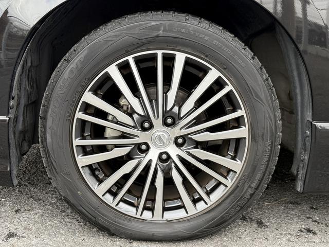 エルグランド ３５０ハイウェイスタープレミアム　禁煙車　１１型フリップダウンモニター　ツインサンルーフ　メモリー＆ヒーター付きレザーシート　両側スライド　衝突軽減ブレーキ　パワーテールゲート　ＡＣ１００Ｖ電源　レーダークルーズ　ビルトインＥＴＣ（32枚目）