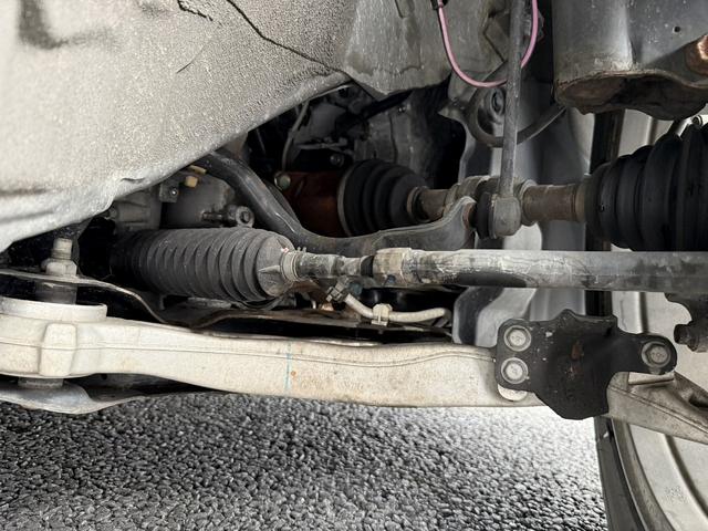 エルグランド ３５０ハイウェイスタープレミアム　禁煙車　１１型フリップダウンモニター　ツインサンルーフ　メモリー＆ヒーター付きレザーシート　両側スライド　衝突軽減ブレーキ　パワーテールゲート　ＡＣ１００Ｖ電源　レーダークルーズ　ビルトインＥＴＣ（75枚目）