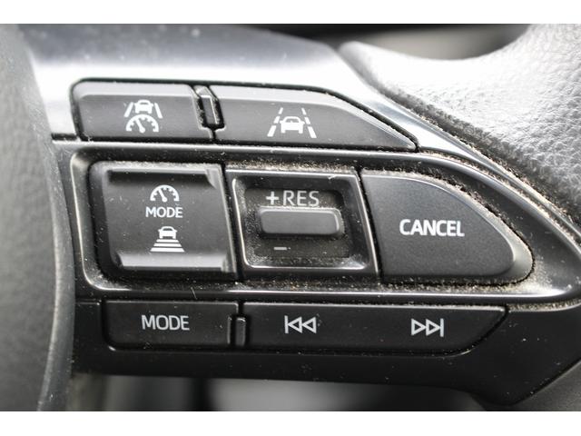 シエンタ ハイブリッドＸ　純正８インチディスプレイ　フルセグ　バックカメラ　１００Ｖ電源　電動スライドドア　衝突軽減ブレーキ　運転支援システム　レーダークルーズ　オートハイビーム　純正ビルトインＥＴＣ２．０　ＵＳＢ端子（6枚目）