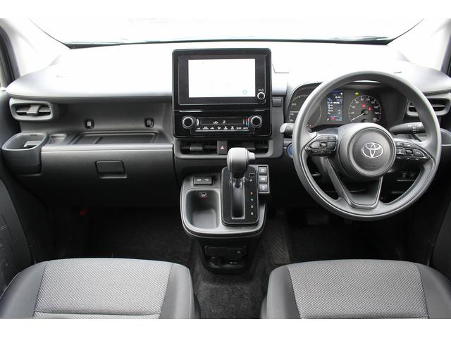 シエンタ ハイブリッドＸ　純正８インチディスプレイ　フルセグ　バックカメラ　１００Ｖ電源　電動スライドドア　衝突軽減ブレーキ　運転支援システム　レーダークルーズ　オートハイビーム　純正ビルトインＥＴＣ２．０　ＵＳＢ端子（18枚目）