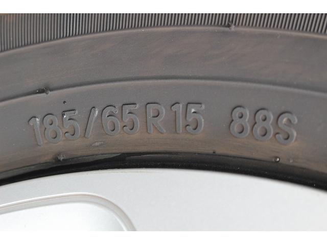 シエンタ ハイブリッドＸ　純正８インチディスプレイ　フルセグ　バックカメラ　１００Ｖ電源　電動スライドドア　衝突軽減ブレーキ　運転支援システム　レーダークルーズ　オートハイビーム　純正ビルトインＥＴＣ２．０　ＵＳＢ端子（35枚目）