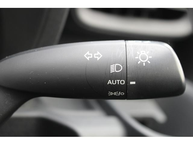 シエンタ ハイブリッドＸ　純正８インチディスプレイ　フルセグ　バックカメラ　１００Ｖ電源　電動スライドドア　衝突軽減ブレーキ　運転支援システム　レーダークルーズ　オートハイビーム　純正ビルトインＥＴＣ２．０　ＵＳＢ端子（49枚目）