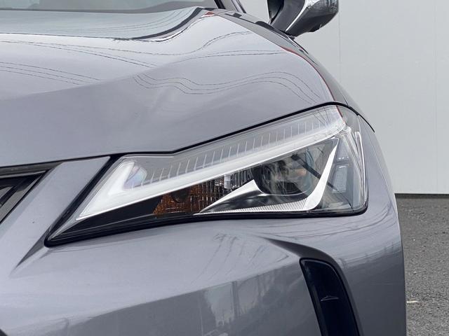 ＵＸ ＵＸ２５０ｈ　バージョンＣ　純正１０インチナビ　フルセグ　バックカメラ　シートヒーター　アダプティブクルーズ　電動リアゲート　茶色Ｌ－ＴＥＸ合皮シート　ステアリングヒーター　衝突軽減ブレーキ　ＥＴＣ２．０　レーンキープアシスト（12枚目）