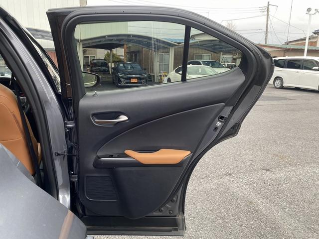 ＵＸ ＵＸ２５０ｈ　バージョンＣ　純正１０インチナビ　フルセグ　バックカメラ　シートヒーター　アダプティブクルーズ　電動リアゲート　茶色Ｌ－ＴＥＸ合皮シート　ステアリングヒーター　衝突軽減ブレーキ　ＥＴＣ２．０　レーンキープアシスト（27枚目）