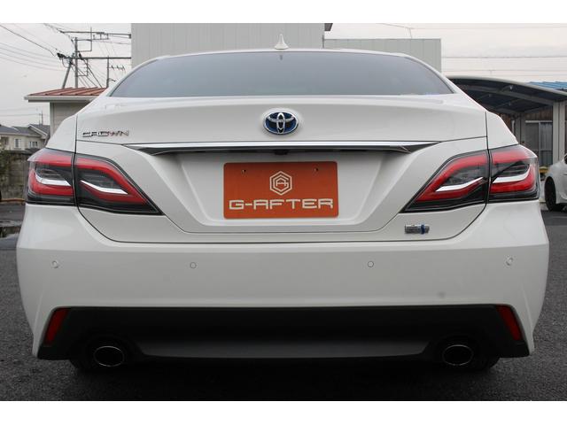 クラウンハイブリッド Ｓ　エレガンススタイル　純正８型ナビ　バックカメラ　フルセグ　アダプティブクルーズコントロール　衝突軽減ブレーキ　運転支援システム　パワーシート　シートヒーター　純正ビルトインＥＴＣ２．０　純正１８インチアルミホイール（7枚目）