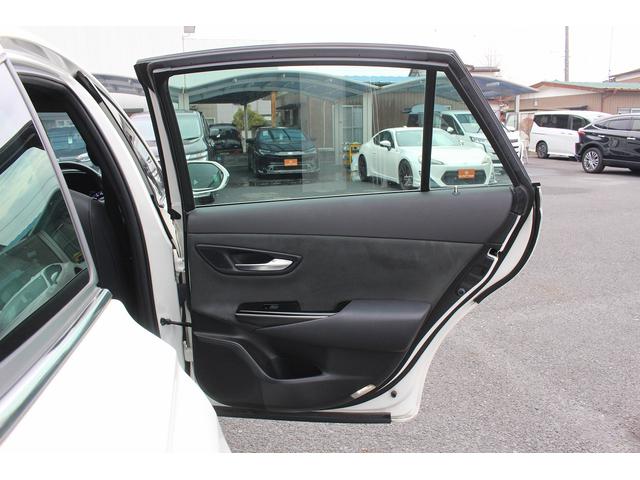 クラウンハイブリッド Ｓ　エレガンススタイル　純正８型ナビ　バックカメラ　フルセグ　アダプティブクルーズコントロール　衝突軽減ブレーキ　運転支援システム　パワーシート　シートヒーター　純正ビルトインＥＴＣ２．０　純正１８インチアルミホイール（27枚目）