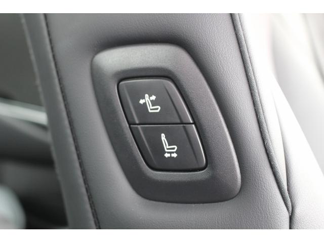 クラウンハイブリッド Ｓ　エレガンススタイル　純正８型ナビ　バックカメラ　フルセグ　アダプティブクルーズコントロール　衝突軽減ブレーキ　運転支援システム　パワーシート　シートヒーター　純正ビルトインＥＴＣ２．０　純正１８インチアルミホイール（44枚目）