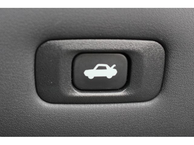 クラウンハイブリッド Ｓ　エレガンススタイル　純正８型ナビ　バックカメラ　フルセグ　アダプティブクルーズコントロール　衝突軽減ブレーキ　運転支援システム　パワーシート　シートヒーター　純正ビルトインＥＴＣ２．０　純正１８インチアルミホイール（45枚目）