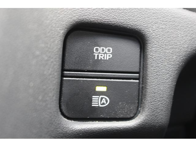 クラウンハイブリッド Ｓ　エレガンススタイル　純正８型ナビ　バックカメラ　フルセグ　アダプティブクルーズコントロール　衝突軽減ブレーキ　運転支援システム　パワーシート　シートヒーター　純正ビルトインＥＴＣ２．０　純正１８インチアルミホイール（54枚目）