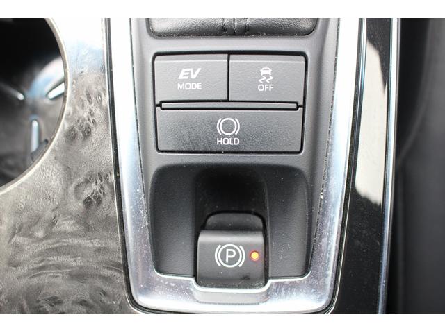 クラウンハイブリッド Ｓ　エレガンススタイル　純正８型ナビ　バックカメラ　フルセグ　アダプティブクルーズコントロール　衝突軽減ブレーキ　運転支援システム　パワーシート　シートヒーター　純正ビルトインＥＴＣ２．０　純正１８インチアルミホイール（70枚目）