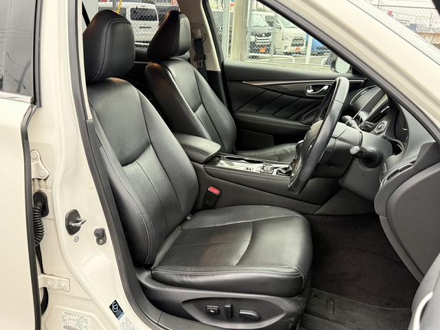 スカイライン ２００ＧＴ－ｔタイプＰ　禁煙車　純正８インチナビ　フルセグ　アラウンドビューカメラ　黒革シート　メモリ付きパワーシート　衝突軽減ブレーキ　運転支援システム　アダプティブクルーズコントロール　パーキングサポート　シートヒーター（15枚目）