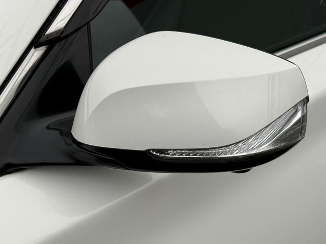 スカイライン ２００ＧＴ－ｔタイプＰ　禁煙車　純正８インチナビ　フルセグ　アラウンドビューカメラ　黒革シート　メモリ付きパワーシート　衝突軽減ブレーキ　運転支援システム　アダプティブクルーズコントロール　パーキングサポート　シートヒーター（30枚目）