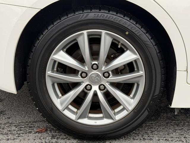 スカイライン ２００ＧＴ－ｔタイプＰ　禁煙車　純正８インチナビ　フルセグ　アラウンドビューカメラ　黒革シート　メモリ付きパワーシート　衝突軽減ブレーキ　運転支援システム　アダプティブクルーズコントロール　パーキングサポート　シートヒーター（31枚目）