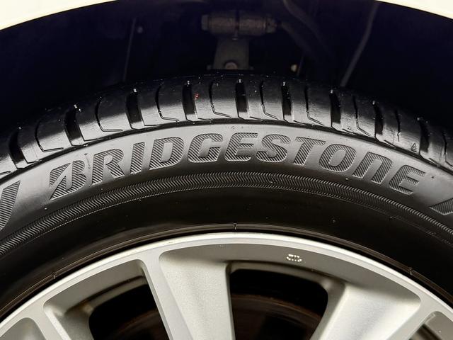 スカイライン ２００ＧＴ－ｔタイプＰ　禁煙車　純正８インチナビ　フルセグ　アラウンドビューカメラ　黒革シート　メモリ付きパワーシート　衝突軽減ブレーキ　運転支援システム　アダプティブクルーズコントロール　パーキングサポート　シートヒーター（34枚目）