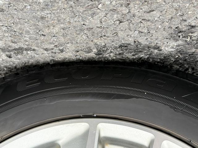 スカイライン ２００ＧＴ－ｔタイプＰ　禁煙車　純正８インチナビ　フルセグ　アラウンドビューカメラ　黒革シート　メモリ付きパワーシート　衝突軽減ブレーキ　運転支援システム　アダプティブクルーズコントロール　パーキングサポート　シートヒーター（35枚目）