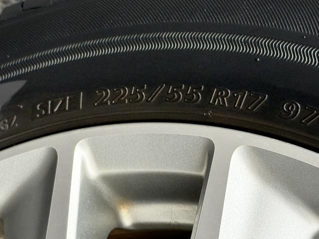 スカイライン ２００ＧＴ－ｔタイプＰ　禁煙車　純正８インチナビ　フルセグ　アラウンドビューカメラ　黒革シート　メモリ付きパワーシート　衝突軽減ブレーキ　運転支援システム　アダプティブクルーズコントロール　パーキングサポート　シートヒーター（36枚目）