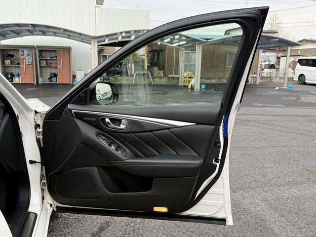 スカイライン ２００ＧＴ－ｔタイプＰ　禁煙車　純正８インチナビ　フルセグ　アラウンドビューカメラ　黒革シート　メモリ付きパワーシート　衝突軽減ブレーキ　運転支援システム　アダプティブクルーズコントロール　パーキングサポート　シートヒーター（37枚目）