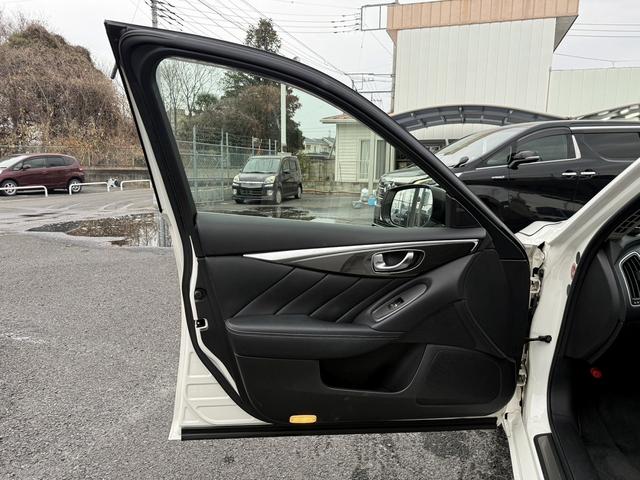 スカイライン ２００ＧＴ－ｔタイプＰ　禁煙車　純正８インチナビ　フルセグ　アラウンドビューカメラ　黒革シート　メモリ付きパワーシート　衝突軽減ブレーキ　運転支援システム　アダプティブクルーズコントロール　パーキングサポート　シートヒーター（40枚目）