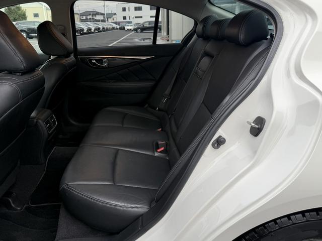 スカイライン ２００ＧＴ－ｔタイプＰ　禁煙車　純正８インチナビ　フルセグ　アラウンドビューカメラ　黒革シート　メモリ付きパワーシート　衝突軽減ブレーキ　運転支援システム　アダプティブクルーズコントロール　パーキングサポート　シートヒーター（46枚目）