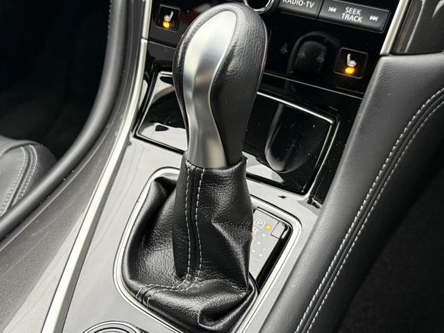 スカイライン ２００ＧＴ－ｔタイプＰ　禁煙車　純正８インチナビ　フルセグ　アラウンドビューカメラ　黒革シート　メモリ付きパワーシート　衝突軽減ブレーキ　運転支援システム　アダプティブクルーズコントロール　パーキングサポート　シートヒーター（56枚目）