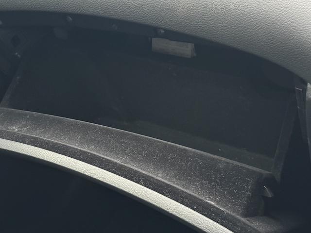 スカイライン ２００ＧＴ－ｔタイプＰ　禁煙車　純正８インチナビ　フルセグ　アラウンドビューカメラ　黒革シート　メモリ付きパワーシート　衝突軽減ブレーキ　運転支援システム　アダプティブクルーズコントロール　パーキングサポート　シートヒーター（64枚目）