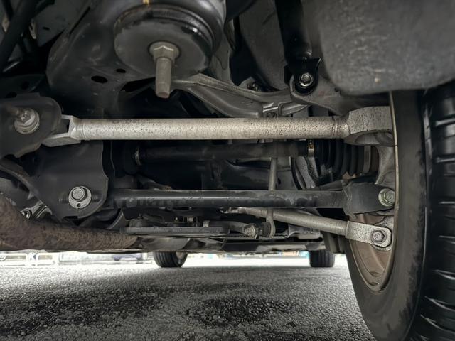 スカイライン ２００ＧＴ－ｔタイプＰ　禁煙車　純正８インチナビ　フルセグ　アラウンドビューカメラ　黒革シート　メモリ付きパワーシート　衝突軽減ブレーキ　運転支援システム　アダプティブクルーズコントロール　パーキングサポート　シートヒーター（71枚目）